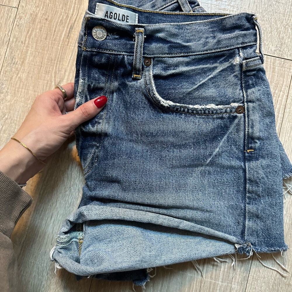{AGOLDE} Dee Shorts in Riccochet Size 26 Medium Wash - Picture 7 of 7